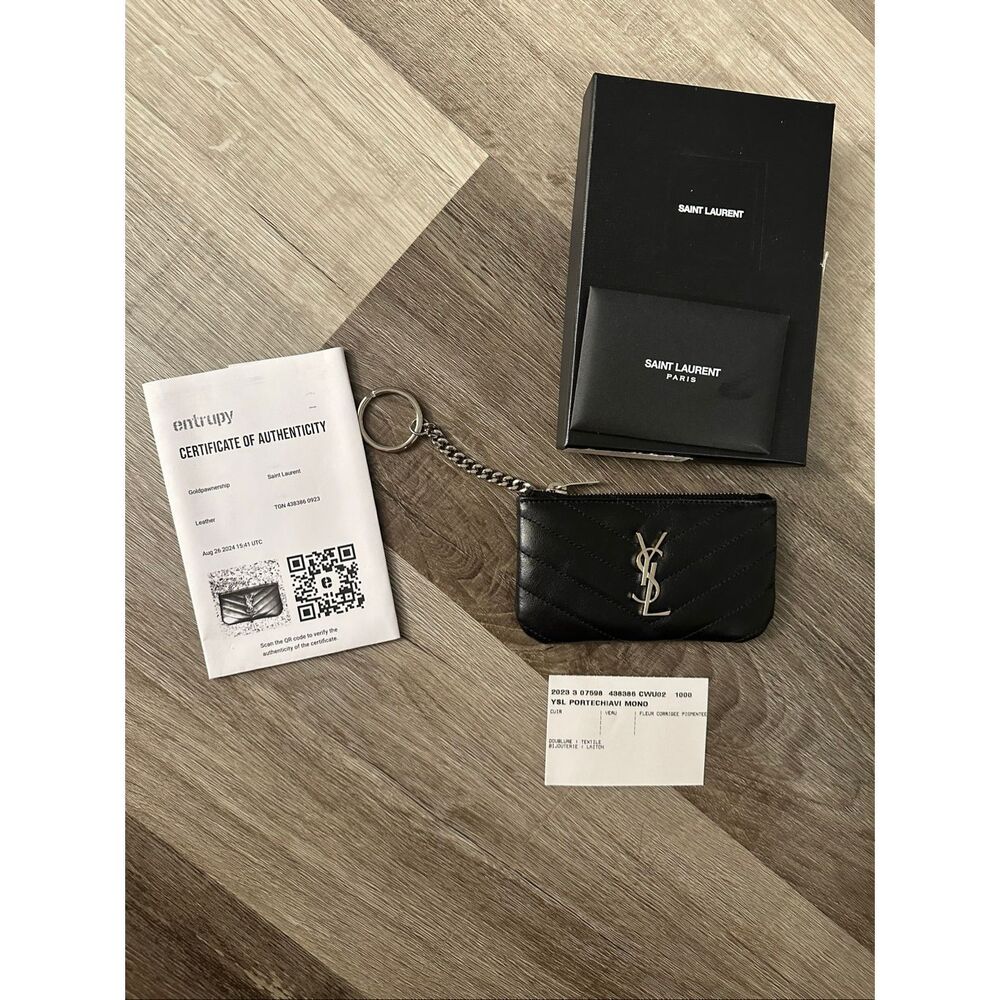 SAINT LAURENT CASSANDRE MATELASSÉ KEY POUCH IN SMOOTH LEATHER IN BLACK $450 - Picture 4 of 8